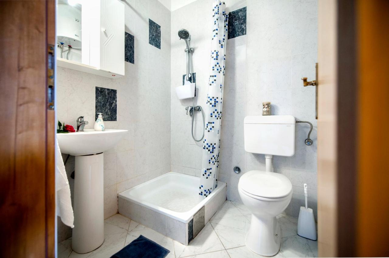 Apartman Near Beach Pelagic Sea View Ρόβινι Εξωτερικό φωτογραφία